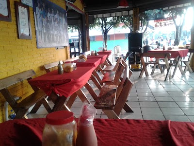 Asados El Chele - Restaurante en El Salvador
