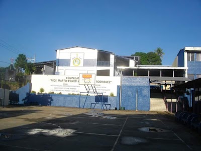 Complejo Educativo "Prof. Martín Romeo Monterrosa Rodríguez" - Centro educativo en El Salvador