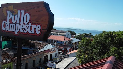 Pollo Campestre • La Unión - Restaurante en El Salvador
