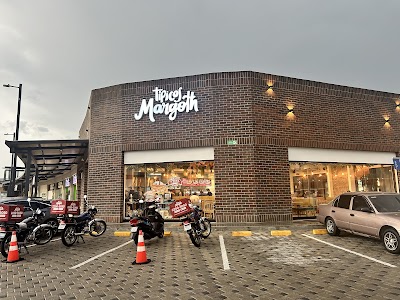 Típicos Margoth • El Encuentro Valle Dulce - Restaurante en El Salvador