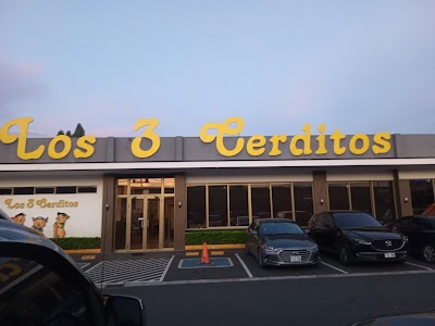 Los Tres Cerditos | Desvío San Juan Opico - Restaurante en El Salvador