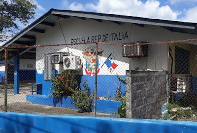 Centro Escolar "República de Italia" - Centro educativo en El Salvador