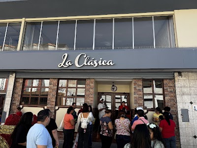La Clásica | Centro Histórico - Restaurante en El Salvador