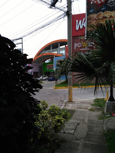 McDonald's • Santa Ana - Restaurante en El Salvador