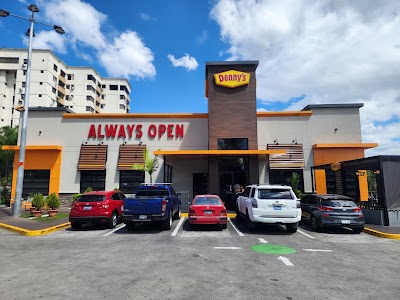 Denny's • Zona Rosa - Restaurante en El Salvador