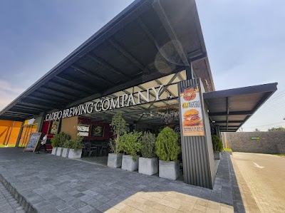 Cadejo Brewing Company • Pasares - Restaurante en El Salvador