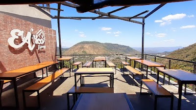 El Ático | Planes de Renderos - Restaurante en El Salvador