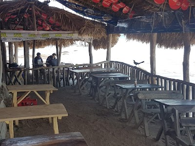 Playa Las Mueludas - Restaurante en El Salvador