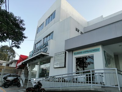 Plaza Ancalmo - Centro de salud en El Salvador