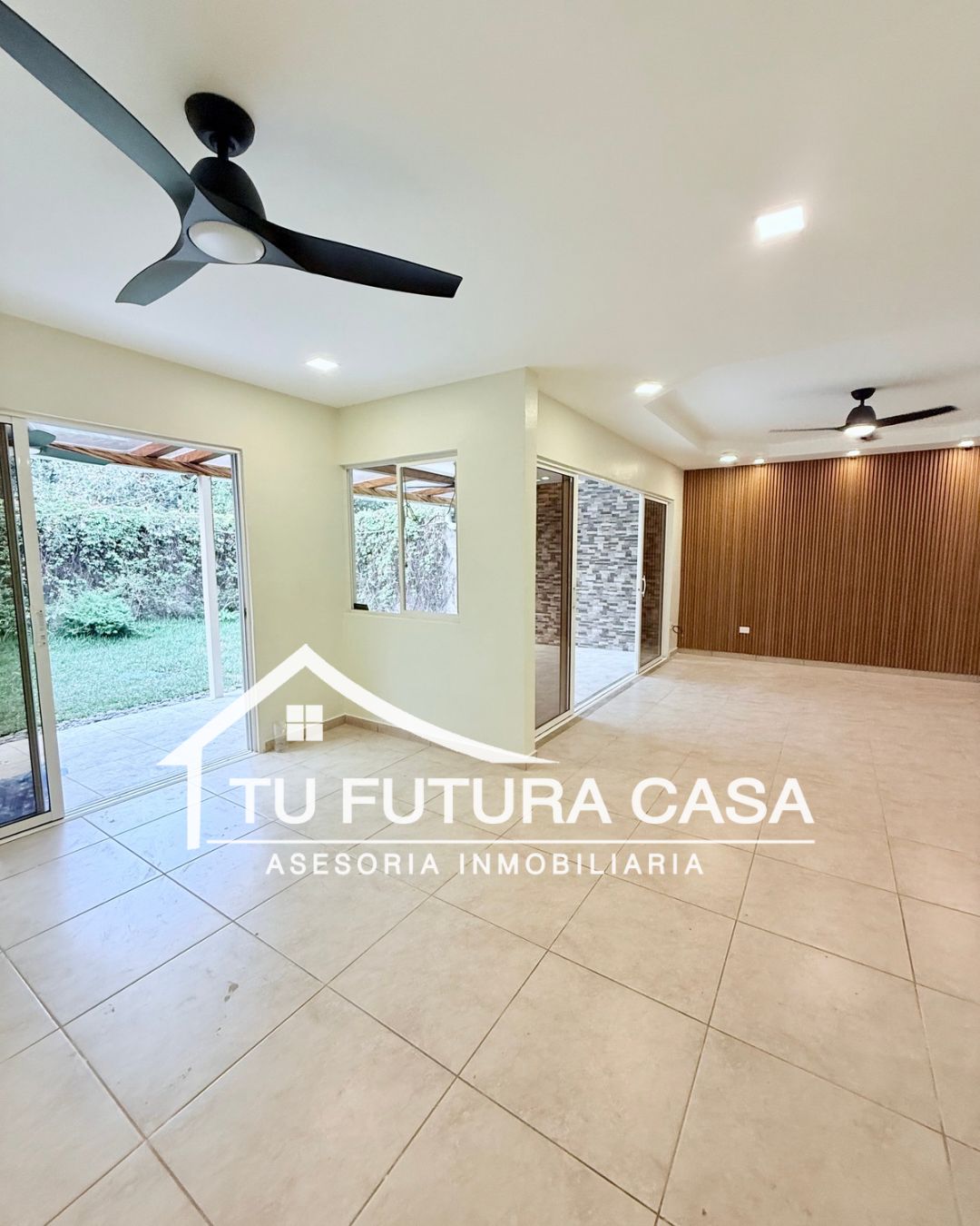 Casa en alquiler con 3.5 baños y 4 habitaciones en San Salvador, San Salvador, El Salvador