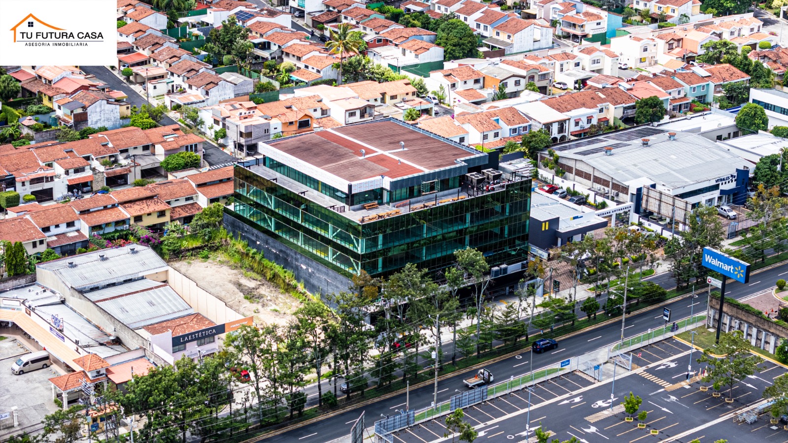 Edificio en alquiler con 8 baños y 1 habitación en Antiguo Cuscatlán, La Libertad, El Salvador